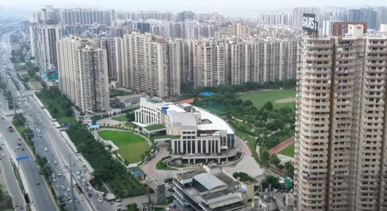 Living in Greater Noida West: Sectors, Connectivity & Daily Life