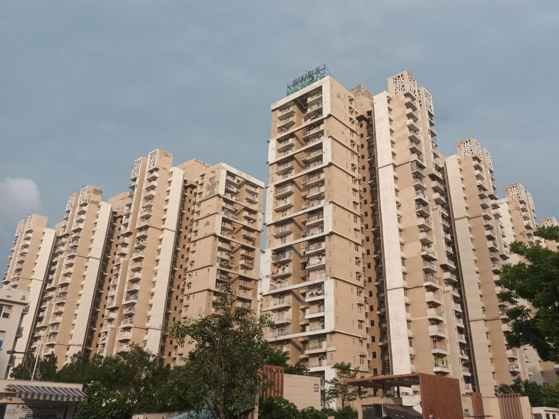Turnkey Interior Design Guide for a 3BHK (1350 sq.ft.) at Mahagun Mywoods, Greater Noida West